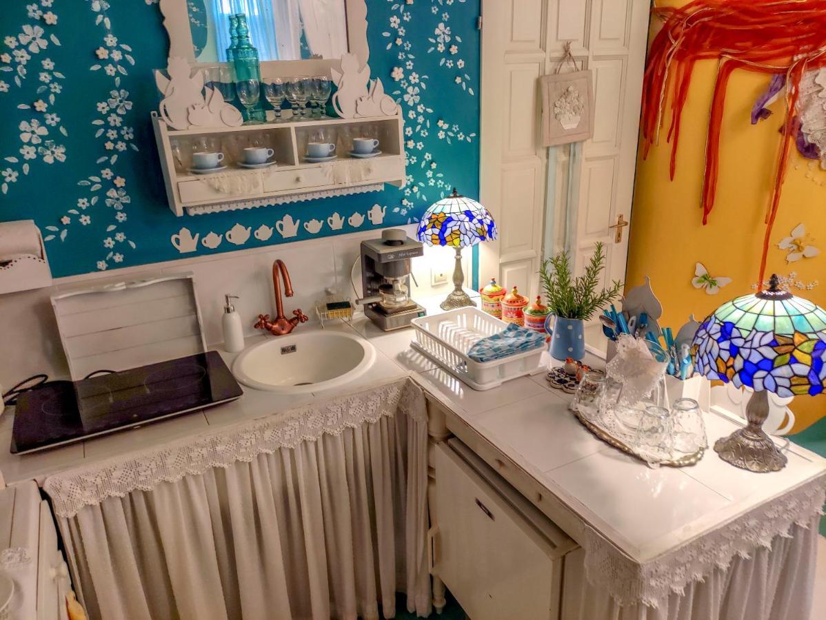 מלון דברצן Feher Tulipan Apartman מראה חיצוני תמונה
