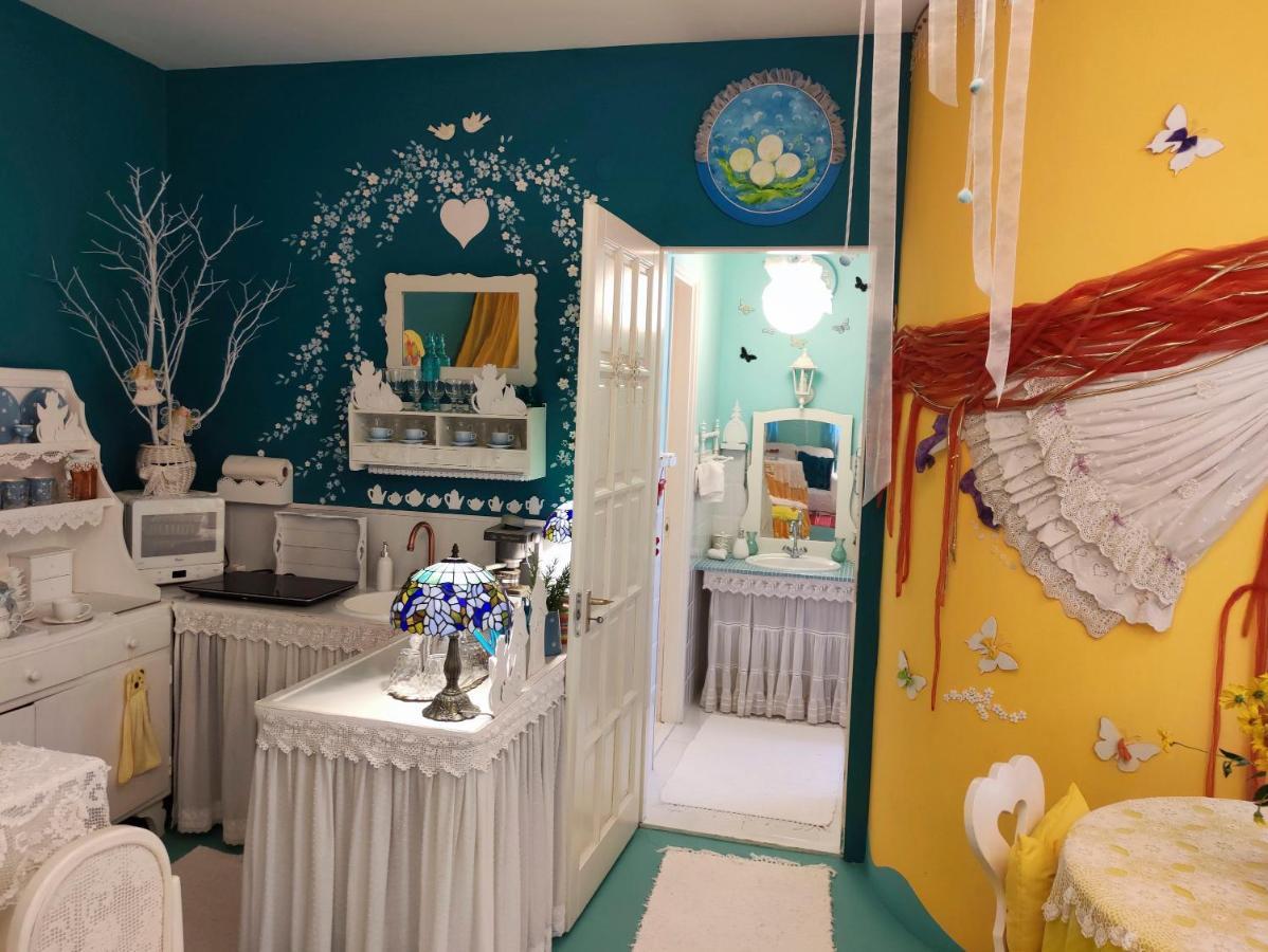 מלון דברצן Feher Tulipan Apartman מראה חיצוני תמונה