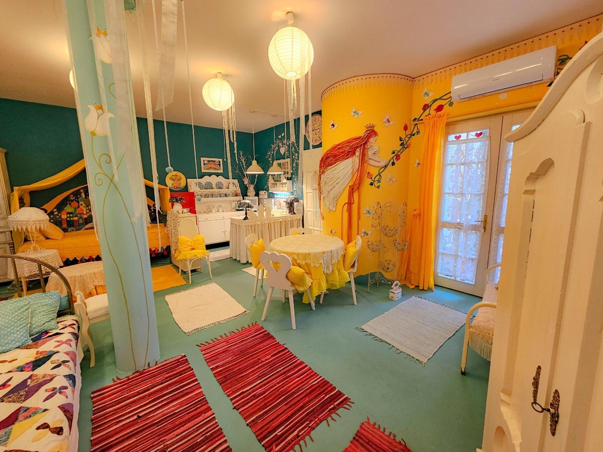 מלון דברצן Feher Tulipan Apartman מראה חיצוני תמונה