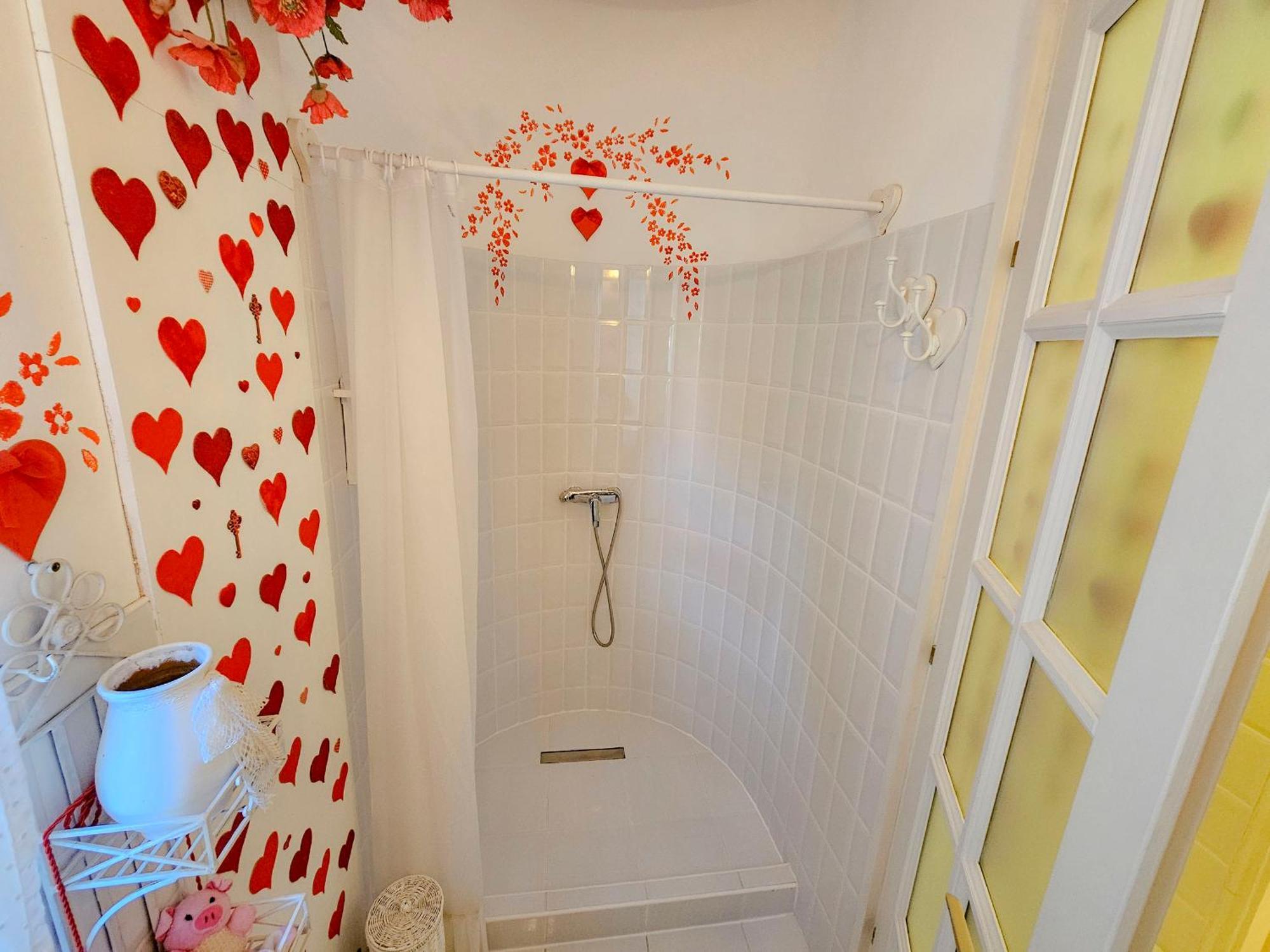 מלון דברצן Feher Tulipan Apartman מראה חיצוני תמונה
